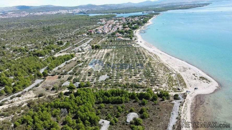 Šibenik, Jadrija, građevinsko zemljište 6026 m2 uz more - 3