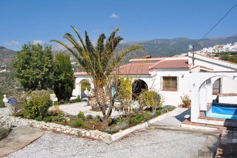 Villa for Sale in Canillas De Albaida.. - 2