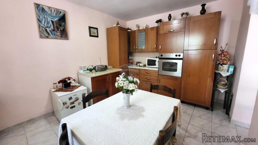 Istra, Buje, autohtona kuća s vrtom u centru - 4