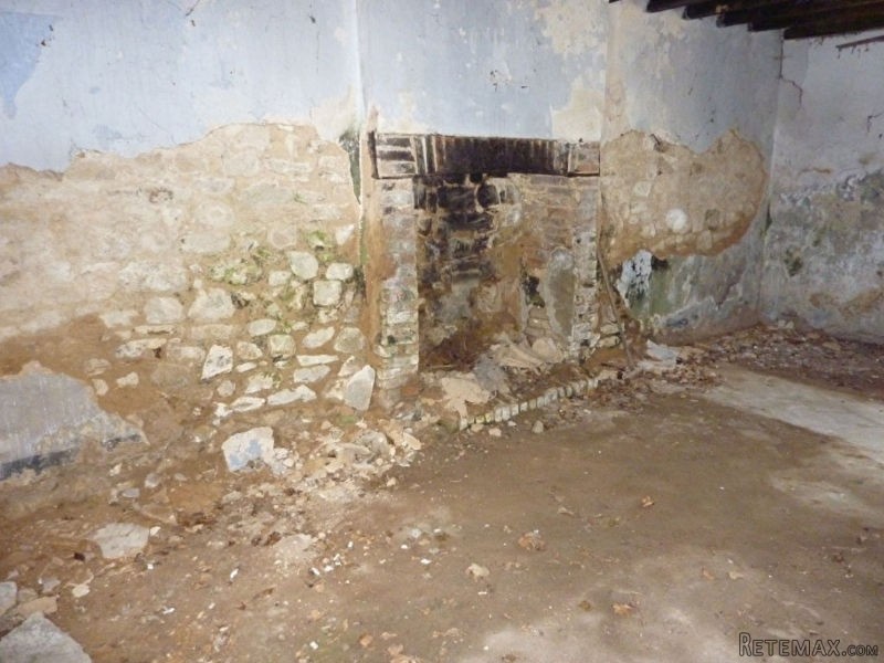 Country House to Renovate - 2