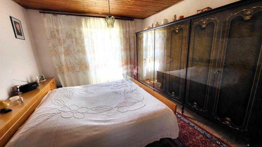 Istra, Buje, autohtona kuća s vrtom u centru - 10
