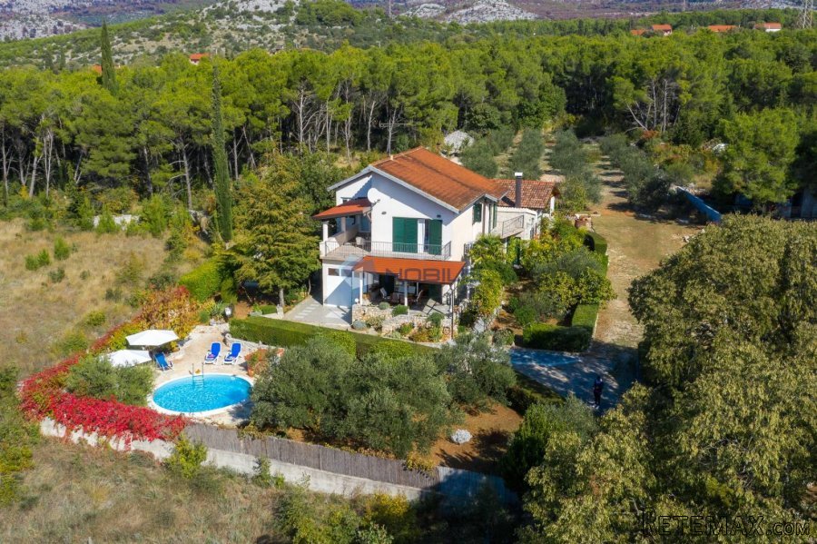 Šibenik, Dubrava, kuća za odmor sa bazenom