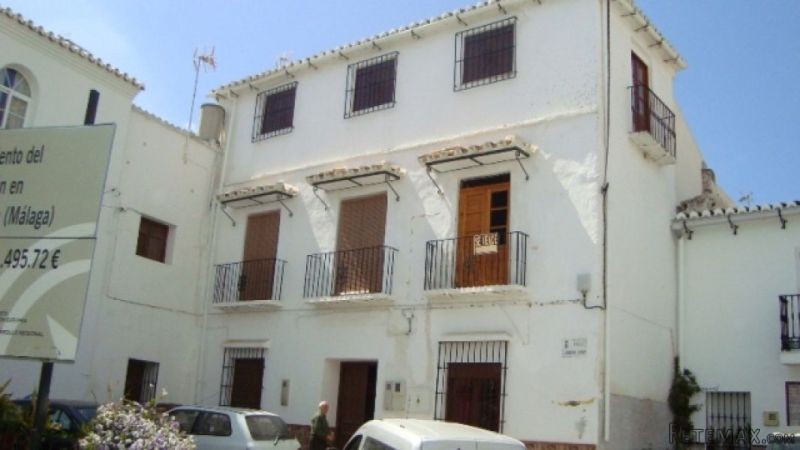 2 bedroom, 1 bathroom Apartment, (build.. - 2