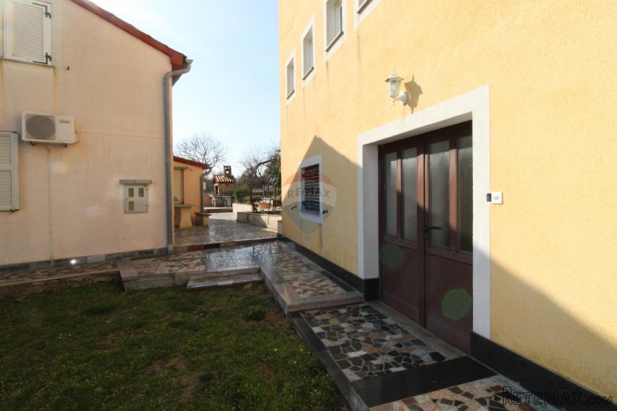 Rovinj, okolica, kuća i poslovni prostor za klub i restoran - 8