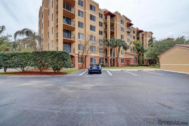 1000 Scotia Dr #501, Hypoluxo, FL -..