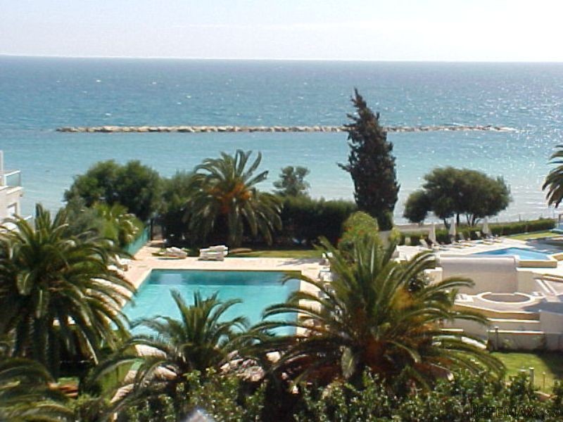 Luxury Beachfront Apartment in.. - 2