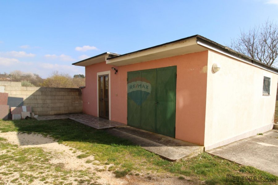 Rovinj, okolica, kuća i poslovni prostor za klub i restoran - 9