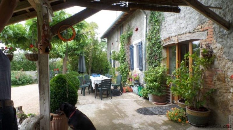 3 Bedrooms - House - Midi-Pyrenees -..