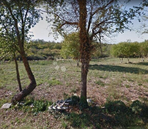 GRAĐEVINSKO ZEMLJIŠTE NA MIRNOJ LOKACIJI - 2