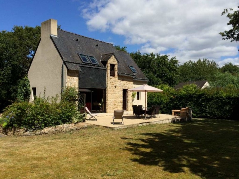 Beautifully Presented House For Sale