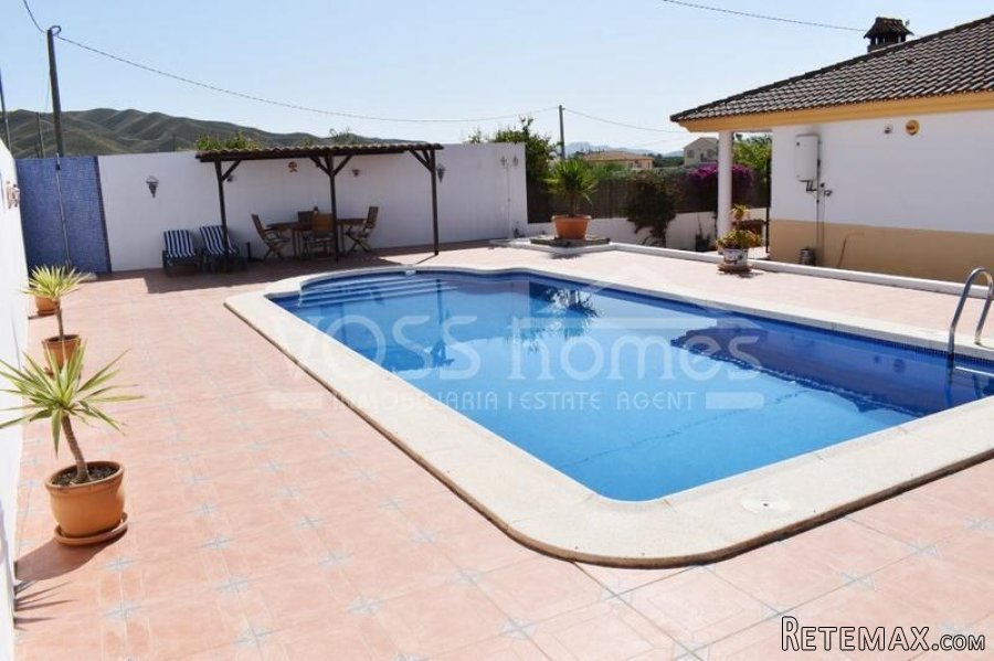 NEW & EXCLUSIVE LISTING TO VOSS HOMES - A beautifully.. - 13