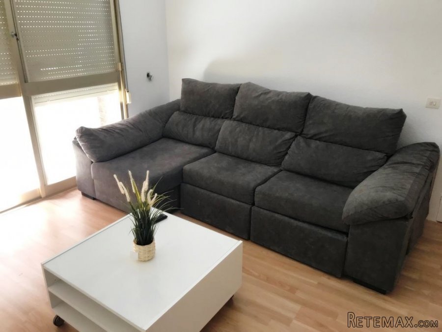 La casa tiene 3 dormitorios, 2 baños y un pequeño b.. - 4