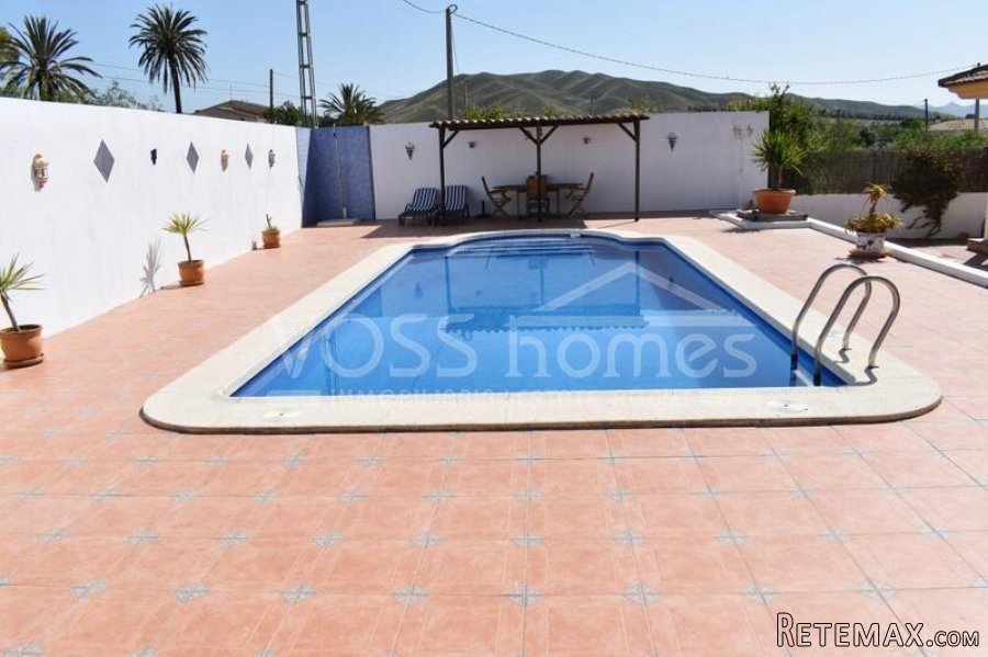 NEW & EXCLUSIVE LISTING TO VOSS HOMES - A beautifully.. - 14