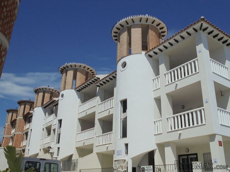 2 Bedrooms - Apartment - Alicante - For..