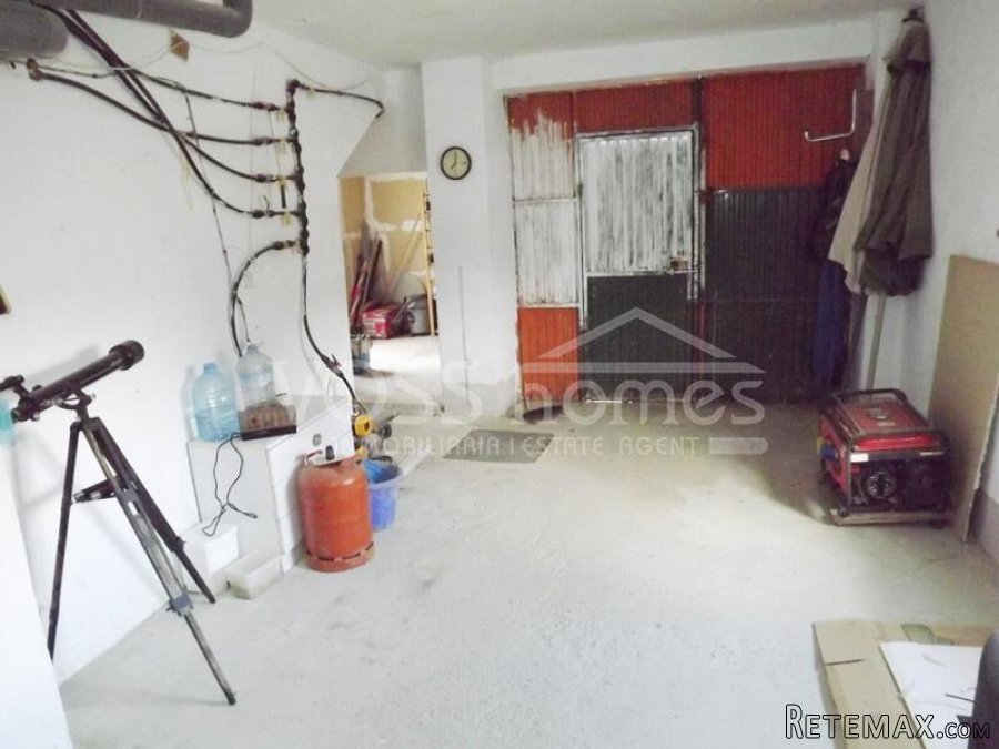 Large 180m2, semi-detached (but private) family home or B&B.. - 17