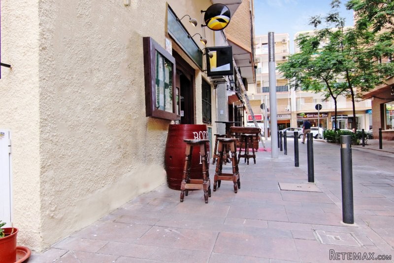 Popular English Pub - 2