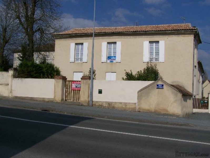 Village House Close To All Amenities