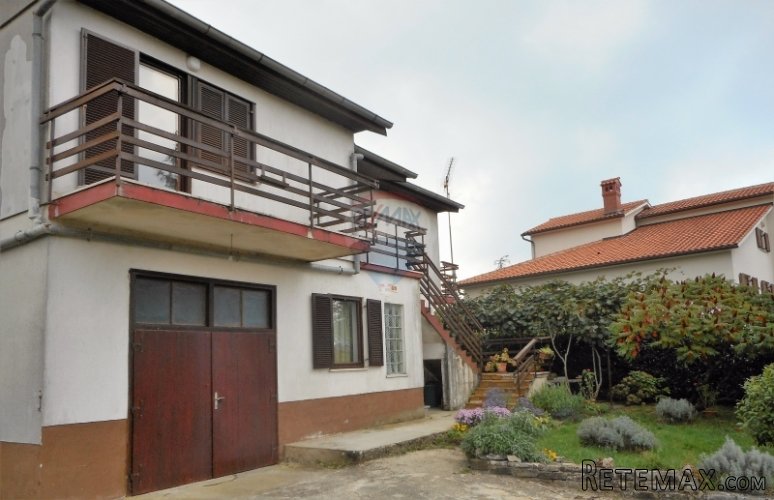 PAZIN: SAMOSTOJEĆA KUĆA SA VELIKOM OKUĆNICOM - 2