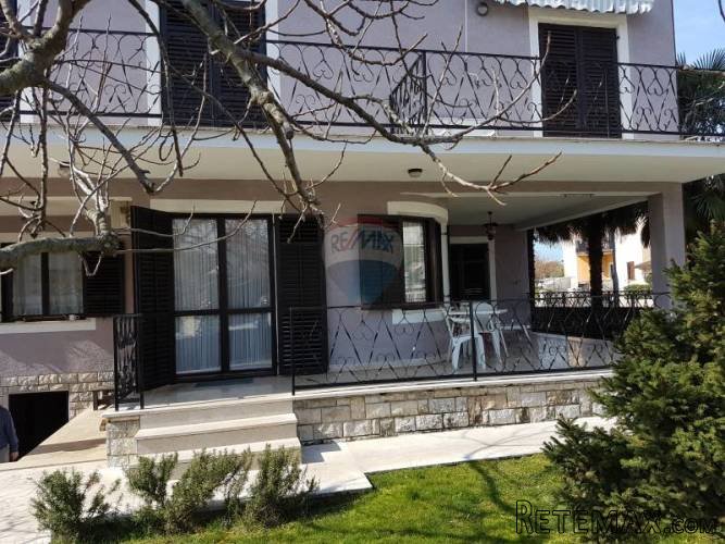 PRODAJE SE KUĆA U MIRNOM NASELJU - 4