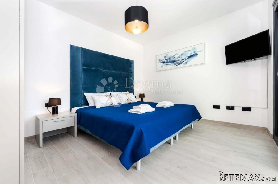 ROVINJ - MODERNA PRIZEMNICA S BAZENOM, U BLIZINI MORA - 6