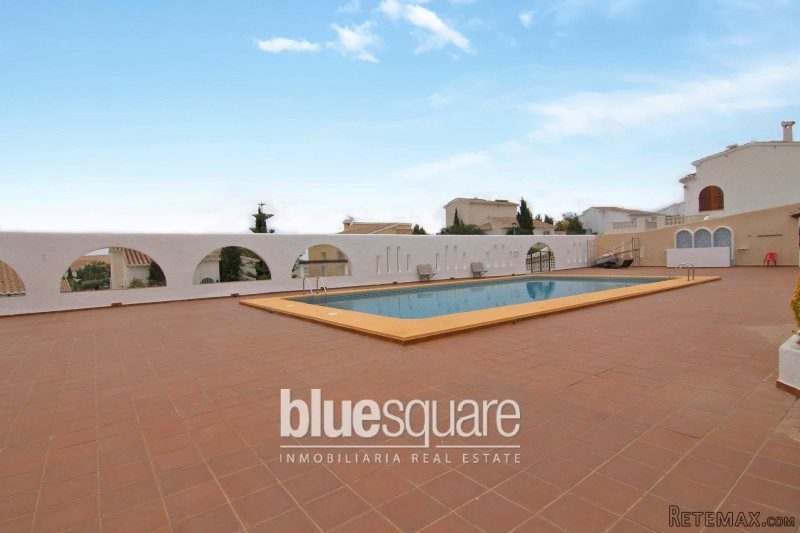 Bungalow with amazing sea views on a..
