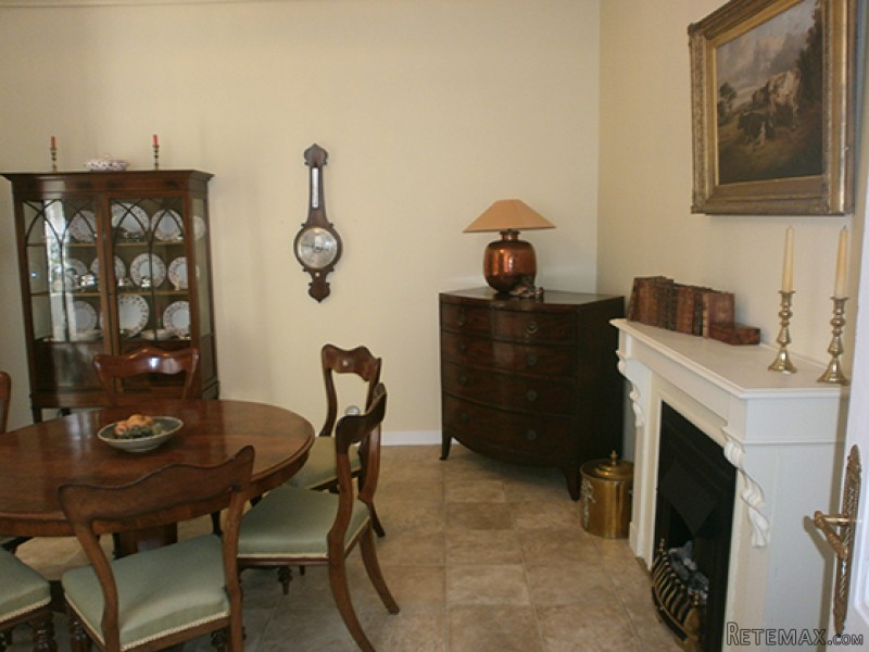 Well Renovate Townhouse With 2nd House.. - 2