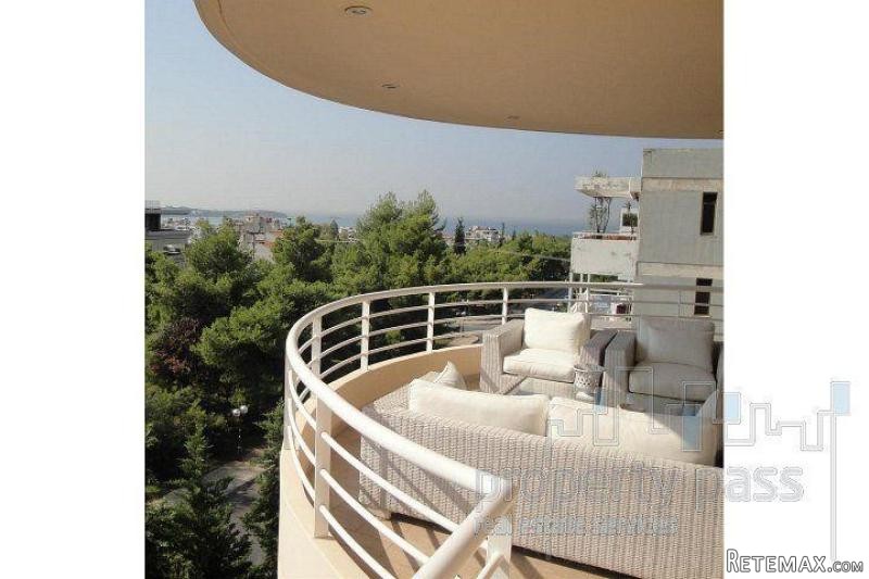 3 bedroom Apartment For Sale: Voula..