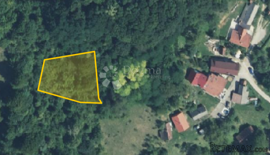 Na prodaju poljoprivredno zemljište – 938 m², Donja Voća.