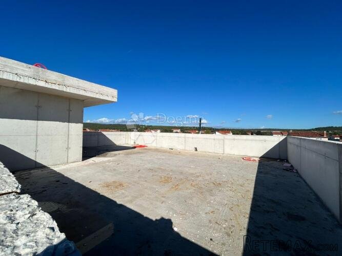 S5 Sukošan – Trosoban stan 87 m² s terasom i loggiom - 3