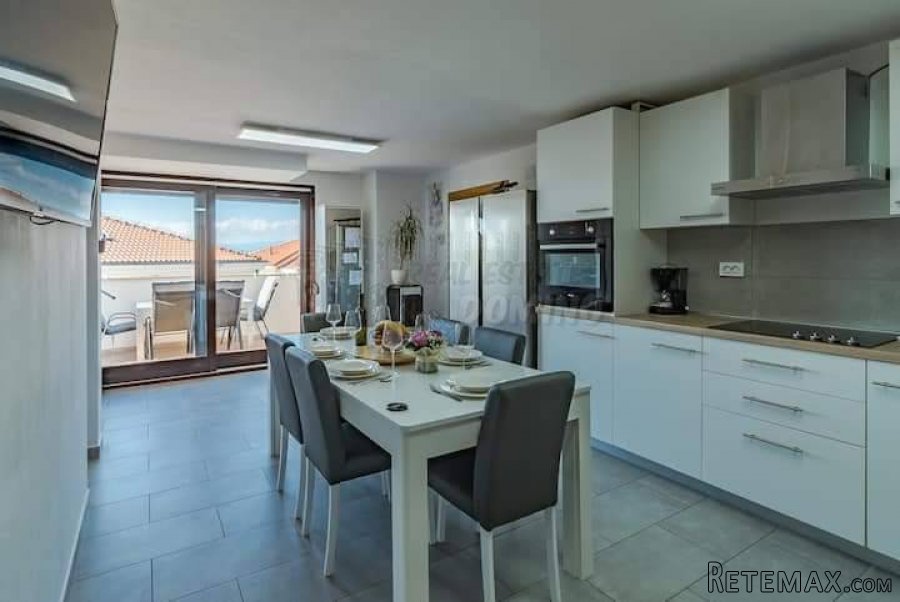 Prekrasan apartman u blizini mora! Malinska-okolica - 6