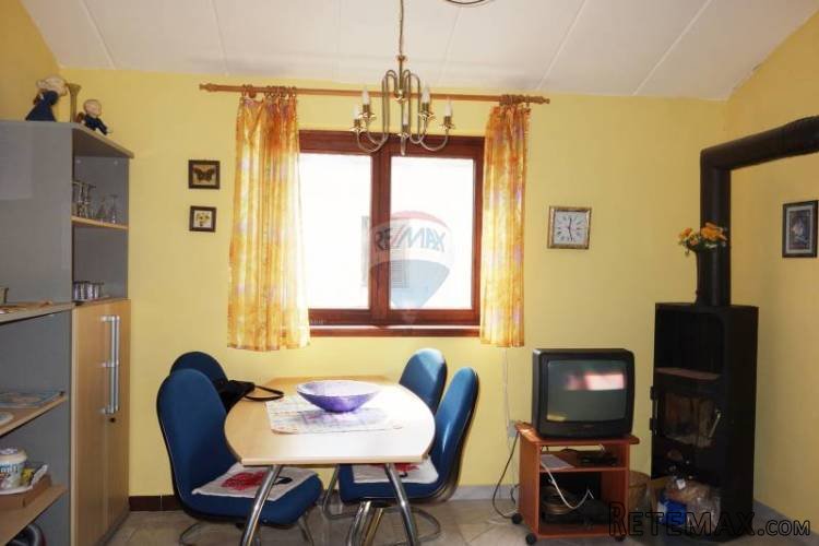 Istra,Barbariga, povoljan apartman 850m od plaže