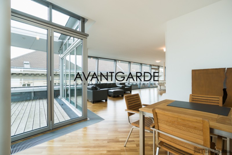 Spacious penthouse in excellent inner..