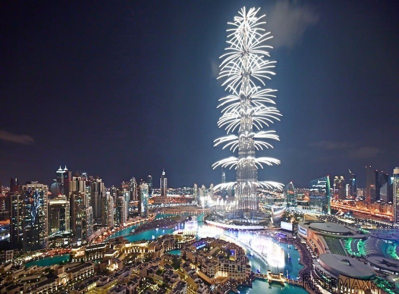 Live the glamour at Burj Khalifa Dubai.. - 2