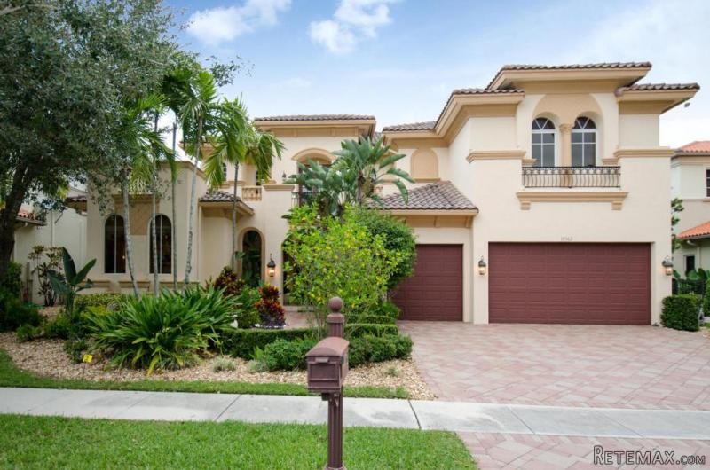 17562 Middlebrook Wy, Boca Raton, FL -..