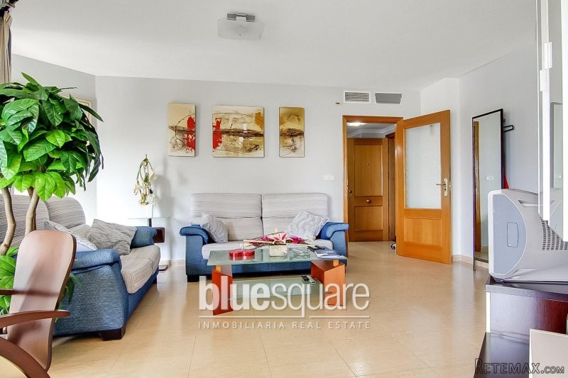 Beautiful 3-bedroom apartment with sea.. - 2