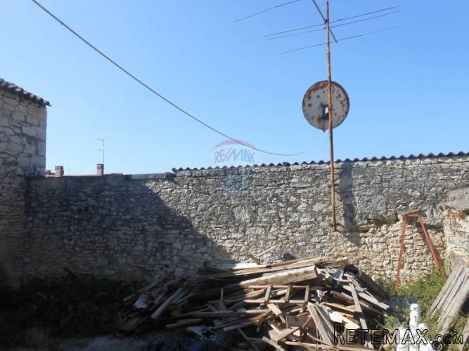 Istra, Medulin,čestica sa 2 kuće za renoviranje (zidana... - 4