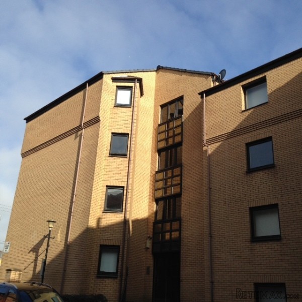 Flat 8, 25 Glenfarg St, St Georges..