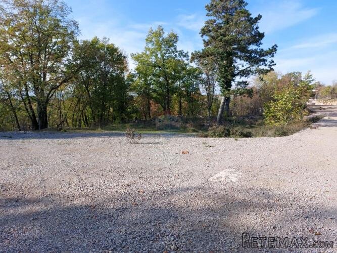Klana,Breza - građevinsko zemljište 550 m2 - 2