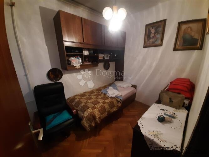 Prostran trosobni stan s lođom - 76,53 m2 - Selčina, Sesvete - 3