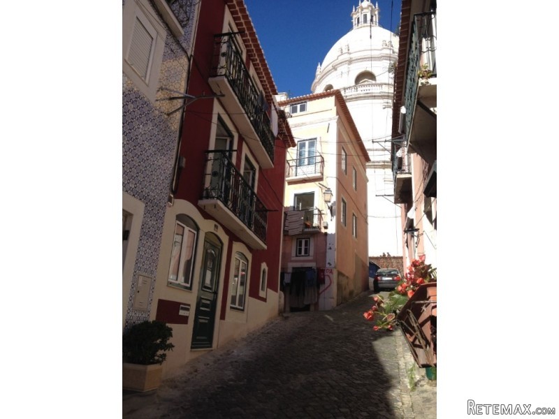 T1 entirely renovated Lisbon Apartment..
