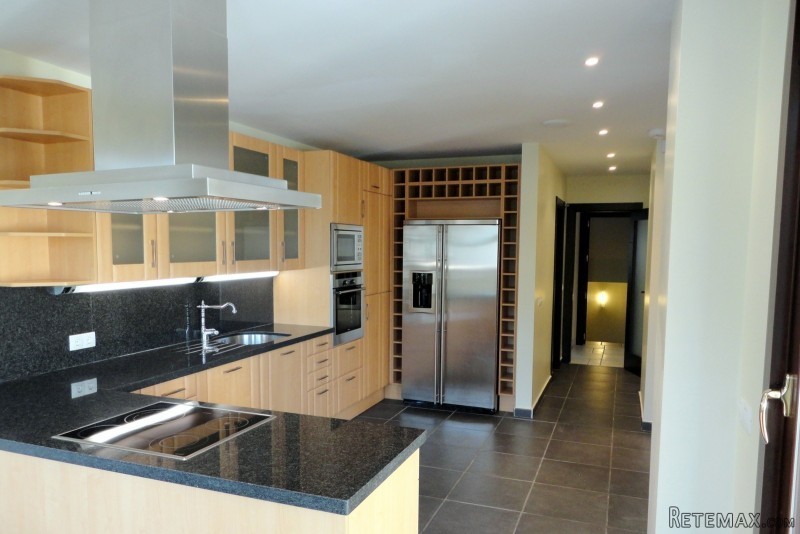 Brand New Villa with Golf & Sea Views - 2