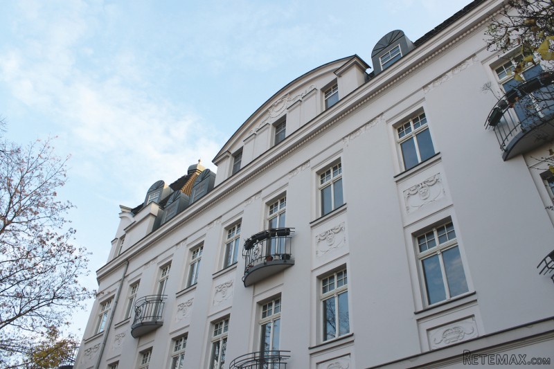 Schillerstrasse: Charming Apartment in..