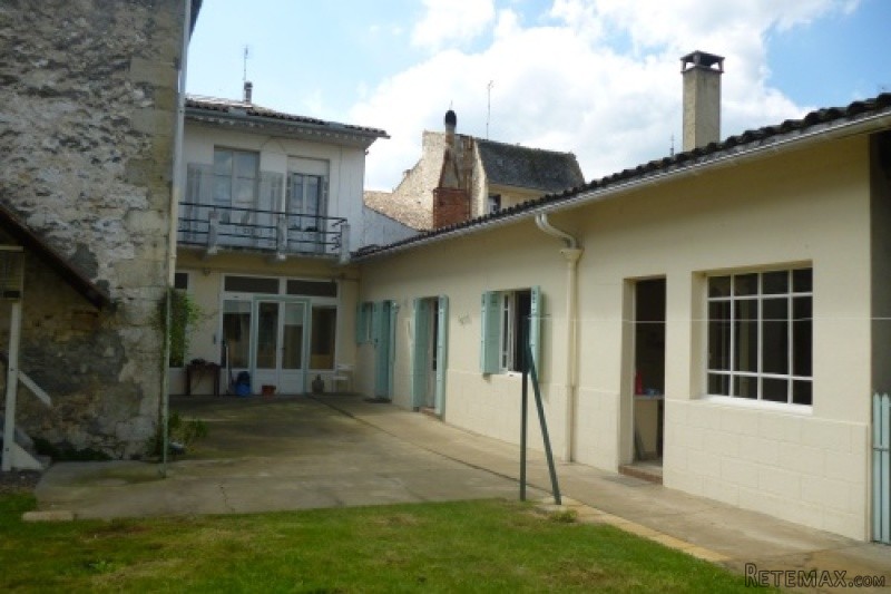 APS2740 Large old town house with.. - 2