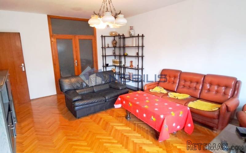 Zagreb, Kvatrić, 4s stan 96 m2, 1. kat, lift - 2