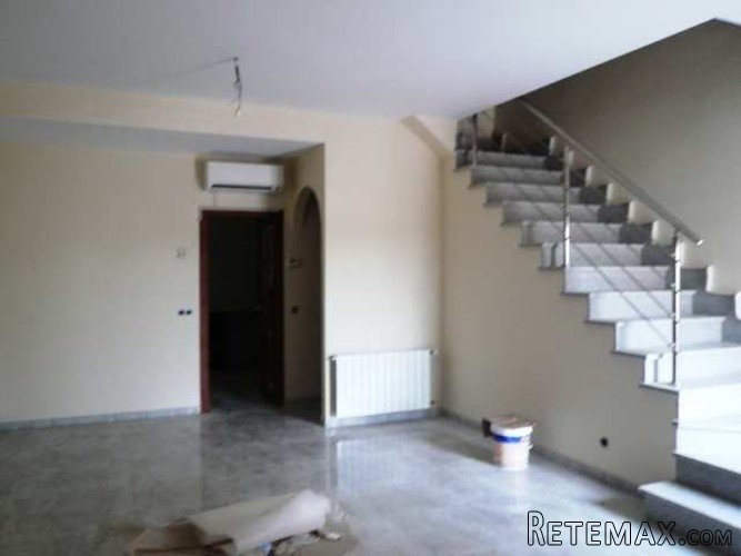Fantastic newly-built townhouses, clozse to all amenities... - 3