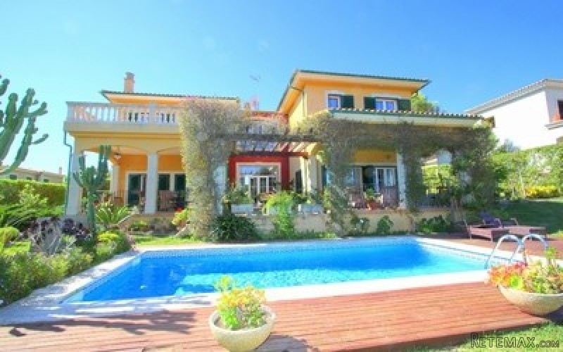 A charming villa for sale in Cala Vinyes