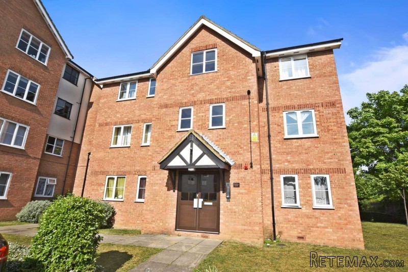 Elmore Close,Hanger Lane - Alperton.. - 2
