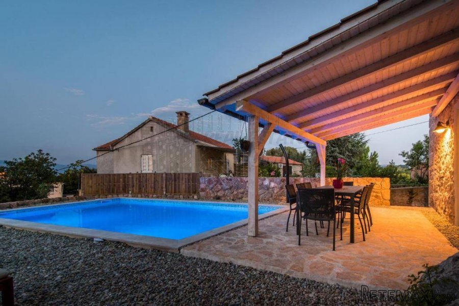 Prekrasna renovirana kuća s bazenom i pogledom! - 6