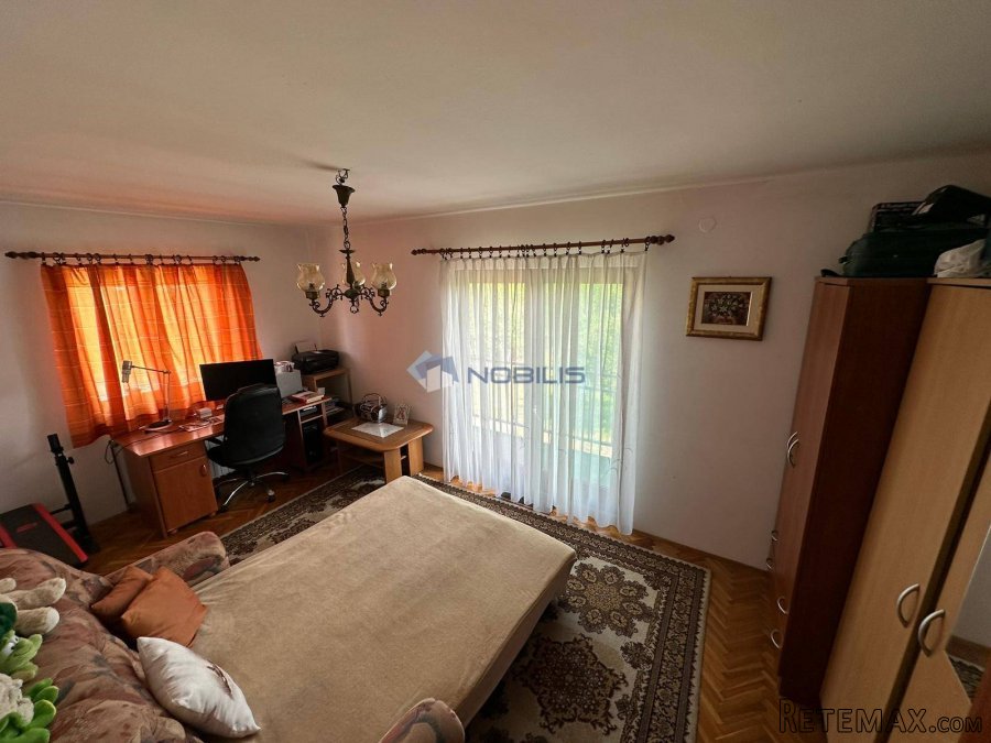 Velika Gorica, Petrovina Turopoljska kuća 344m2+ 574m2..