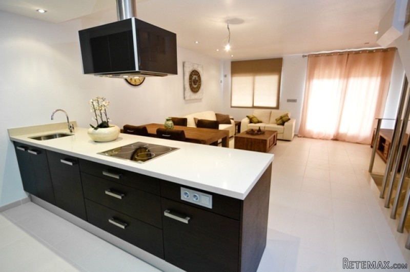 Townhouse For Sale In Benijofar..